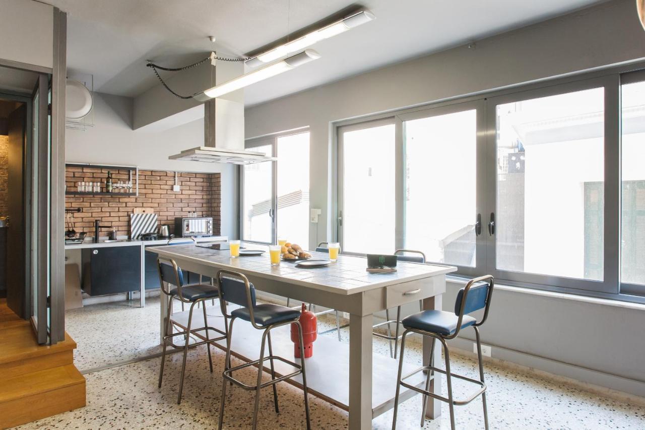Artists' Favorite Spacious Loft Near Acropolis!! เอเธนส์ ภายนอก รูปภาพ